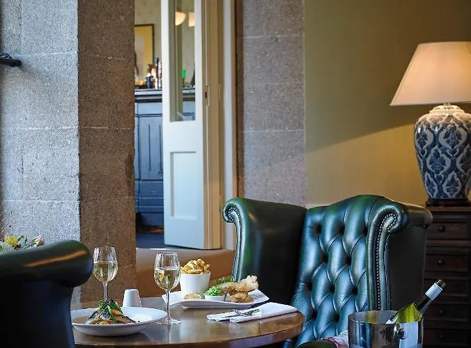 The At Ballykealey Отель